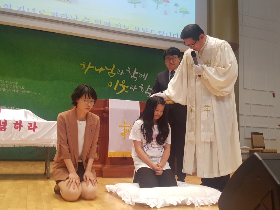 180506 아동세례 (홍예빈).jpg